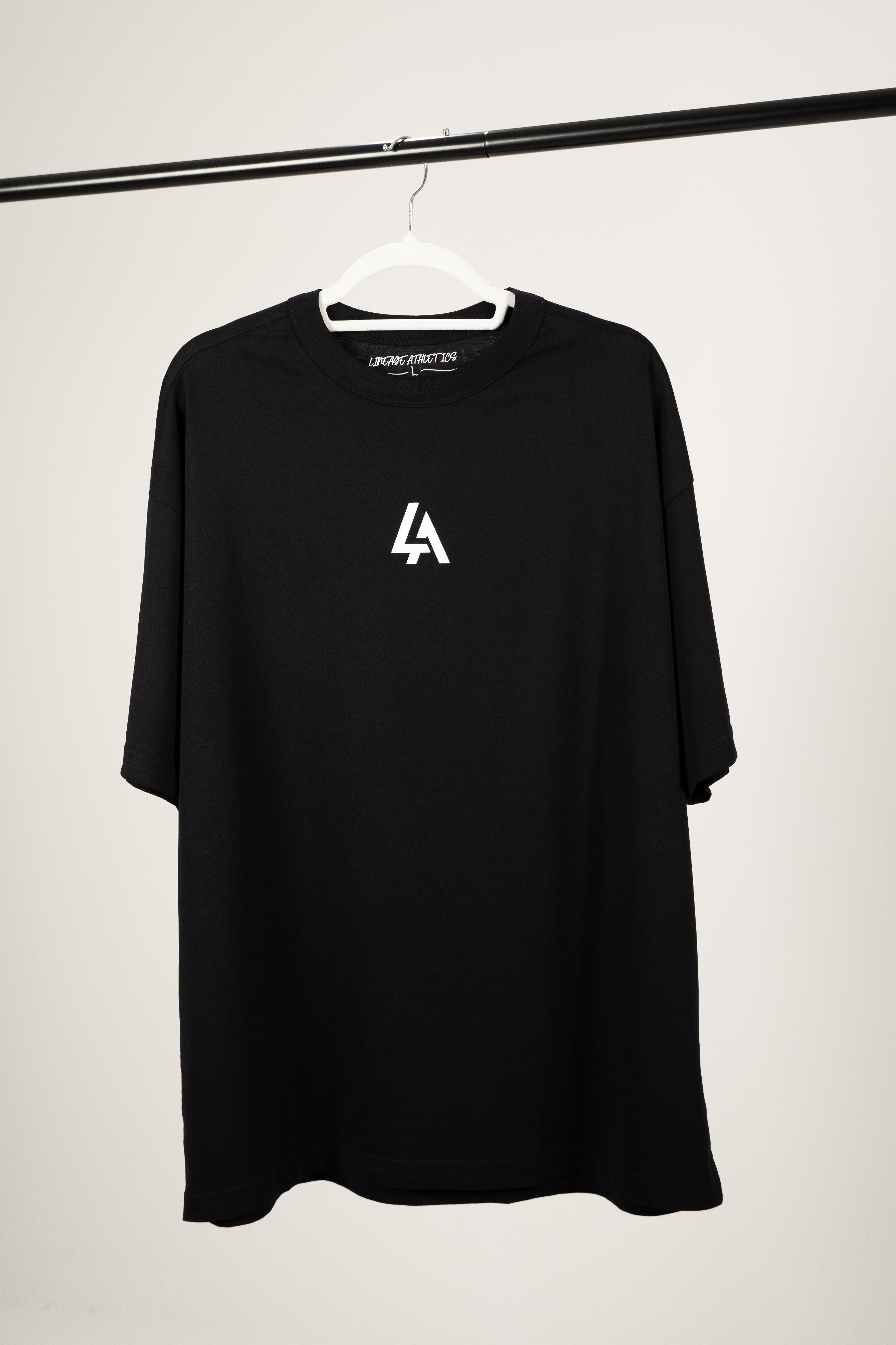 T-Shirt Oversized Fit - Edição Limitada